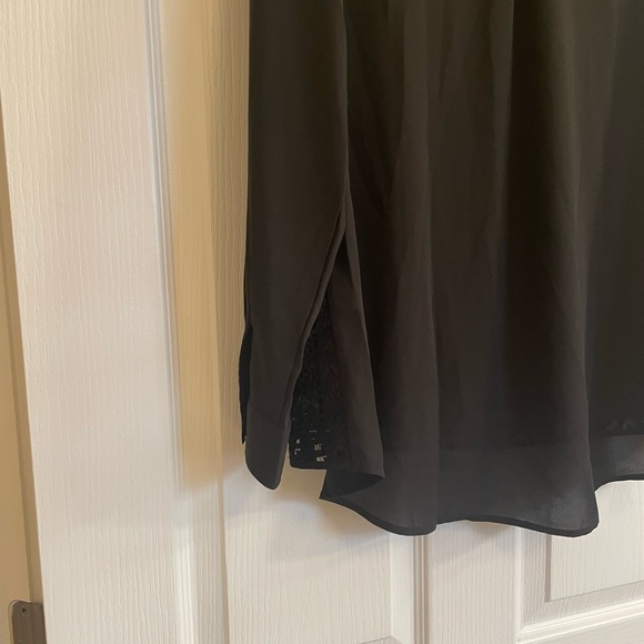 NWT BANANA REPUBLIC Black Long Sleeved Sheer Cut Out Detailed Blouse - Picture 9 of 11